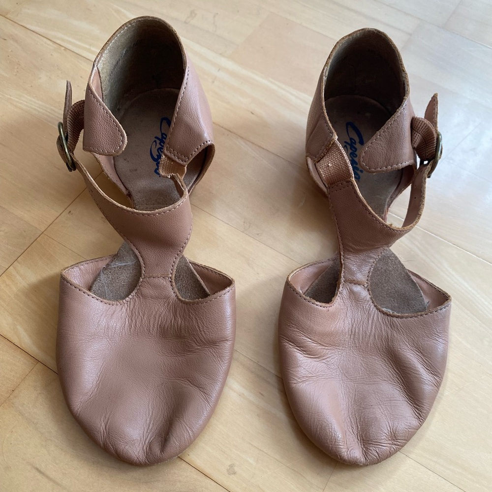 Capezio Pedini 321 Caramel Teaching Contenporary Shoes 7.5 Dance Teacher